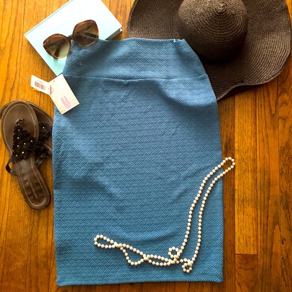 Lularoe Cassie Pencil Skirt - Picture 1 of 2